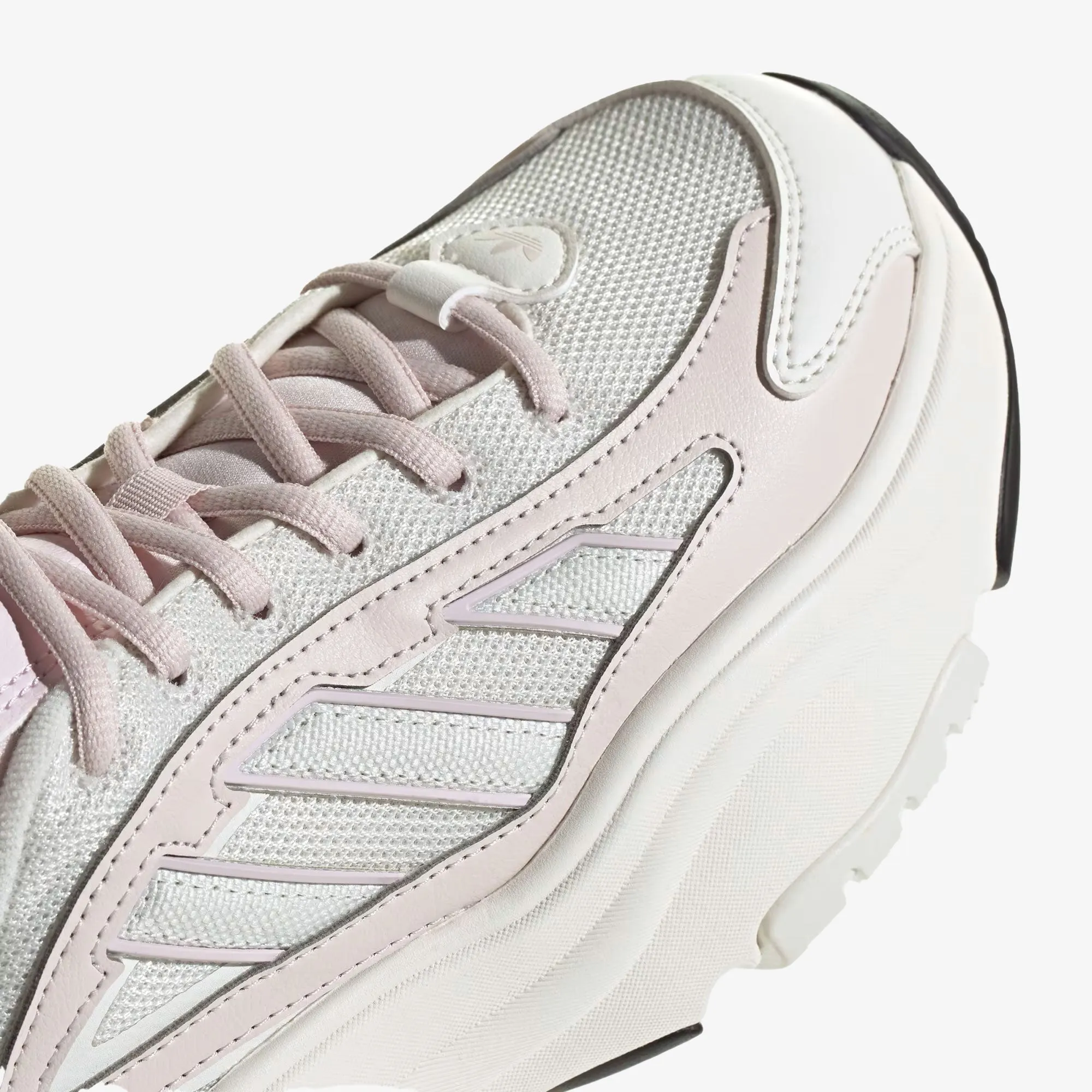 Adidas Originals | WMN'S OZGAIA  { CLOUD WHITE/OFF WHITE/ALMOST PINK