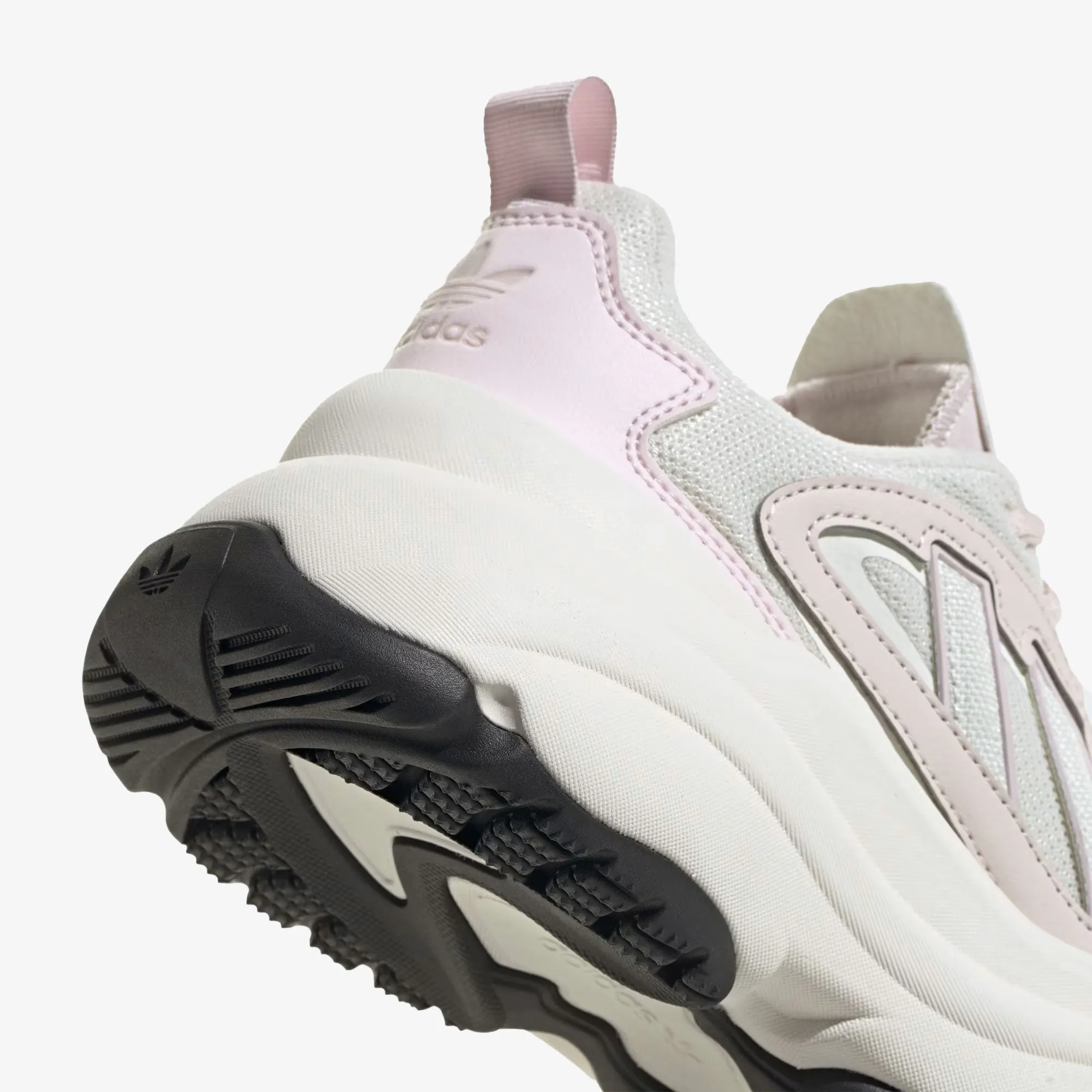 Adidas Originals | WMN'S OZGAIA  { CLOUD WHITE/OFF WHITE/ALMOST PINK