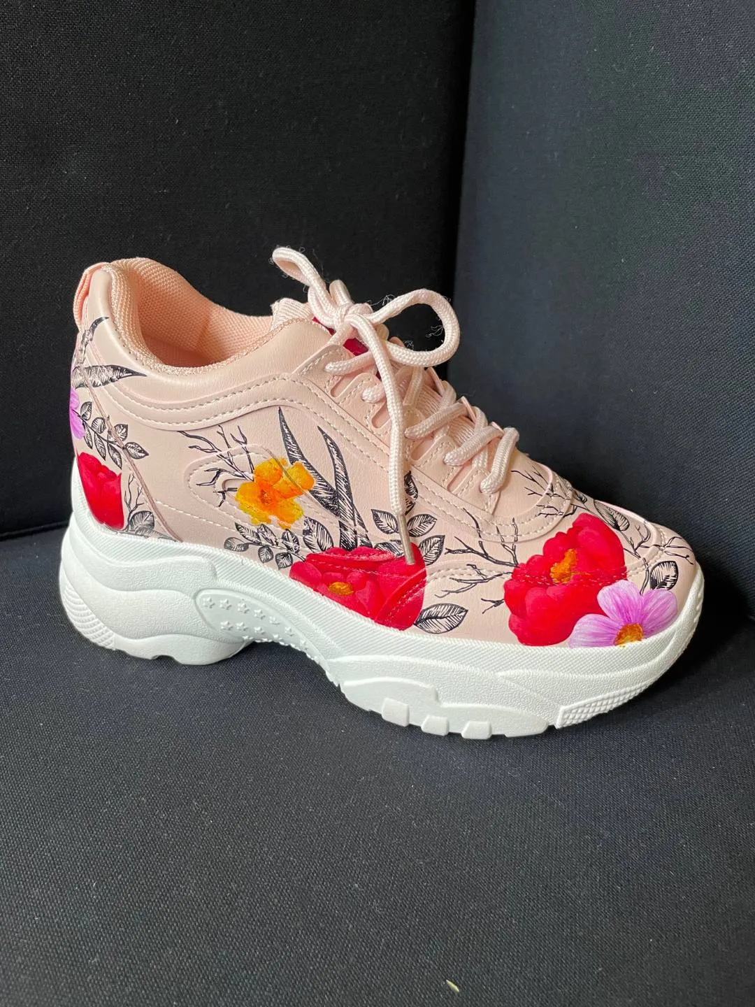 Best Seller Designer Artsy Kanvas Sneakers