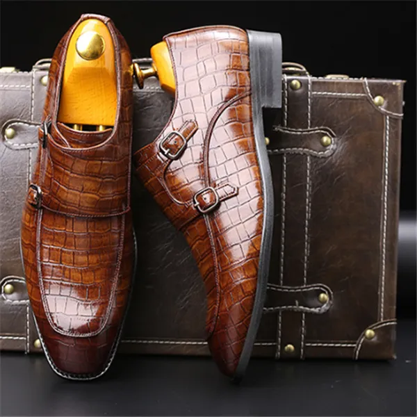 Business pointed leather shoes | Brodtica.com