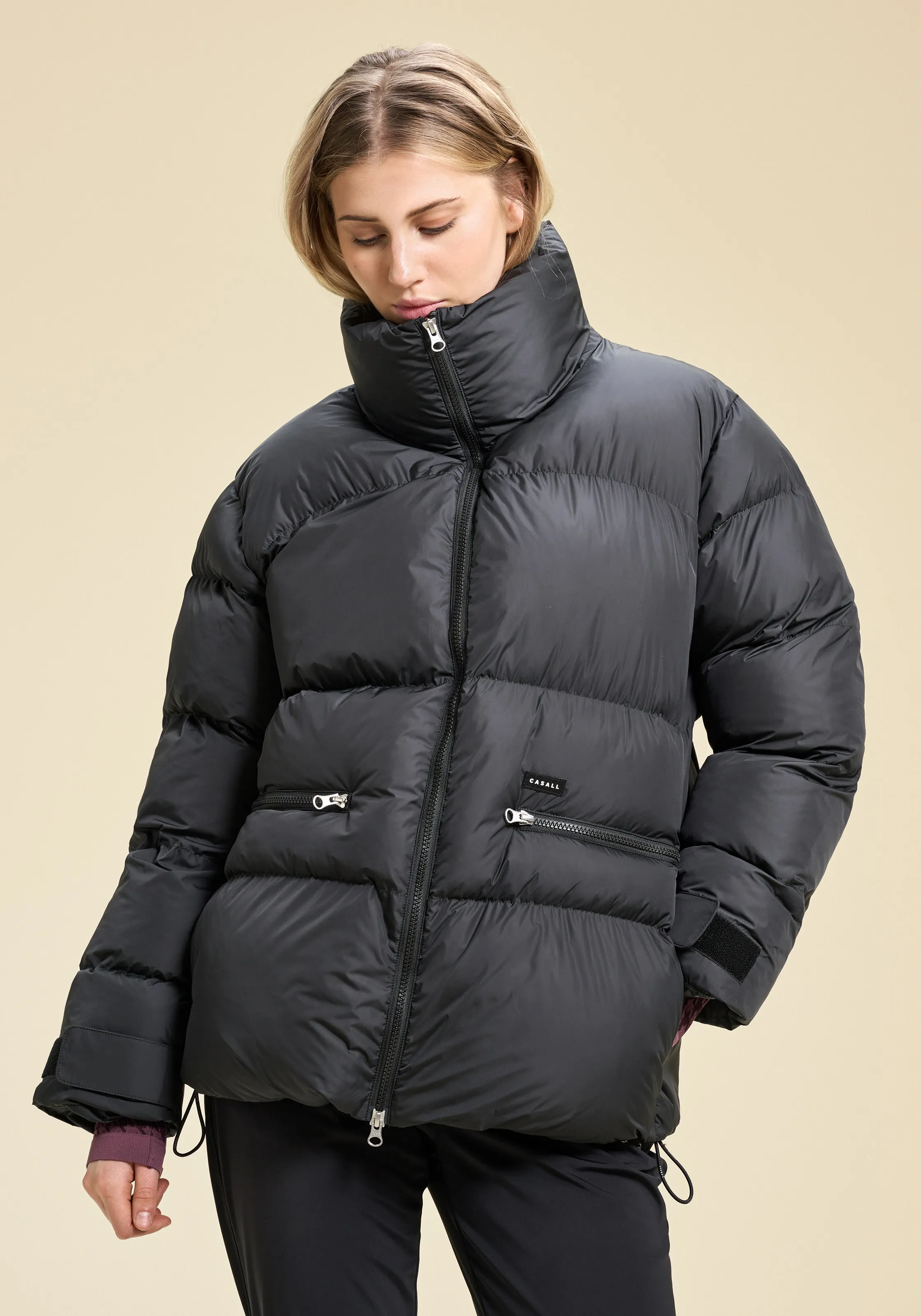 Casall Women&#x27;s Hero Puffer Jacket Black | Buy Casall Women&#x27;s Hero Puffer Jacket Black here | Outnorth