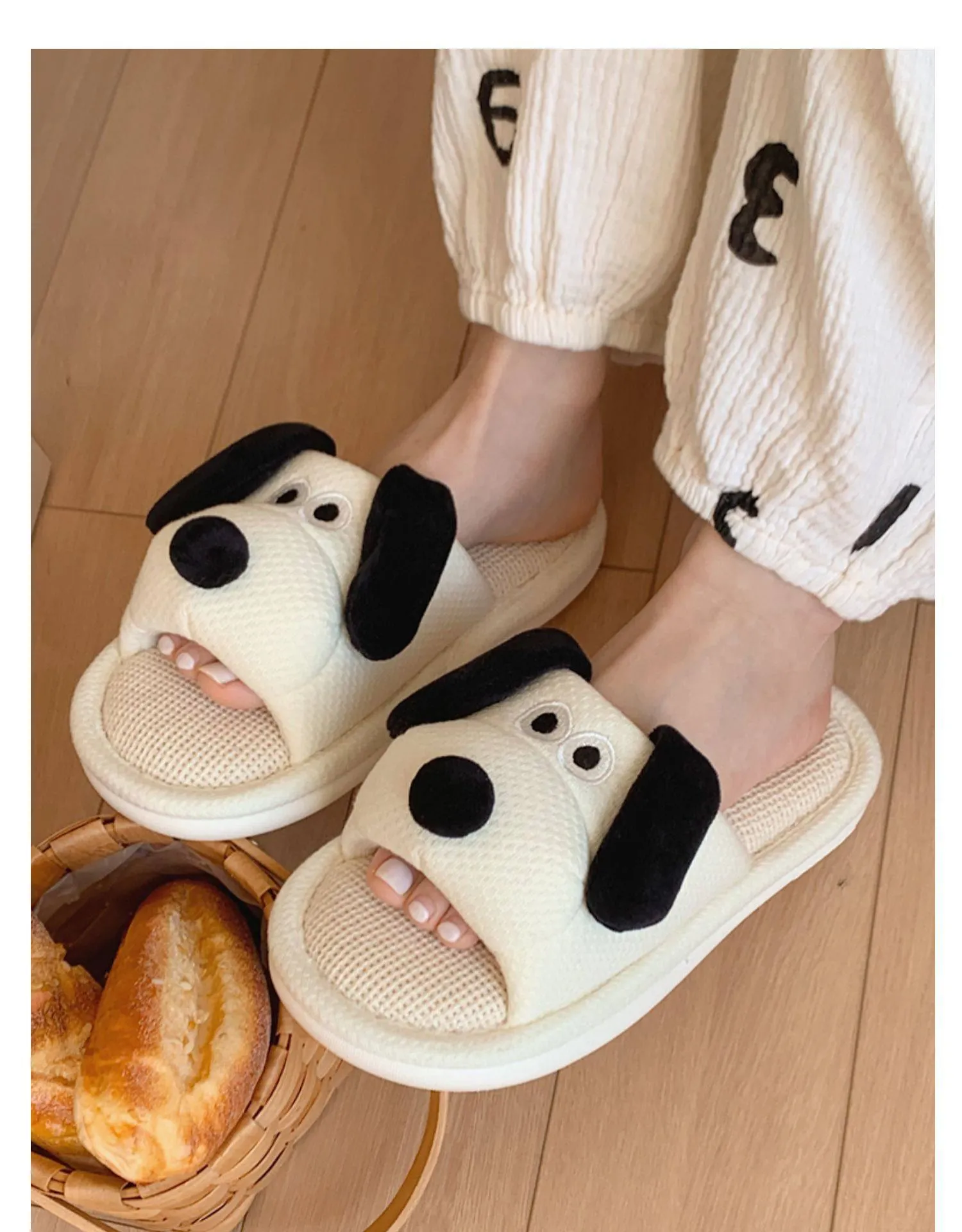 Cozy Gromit Lounge Slippers