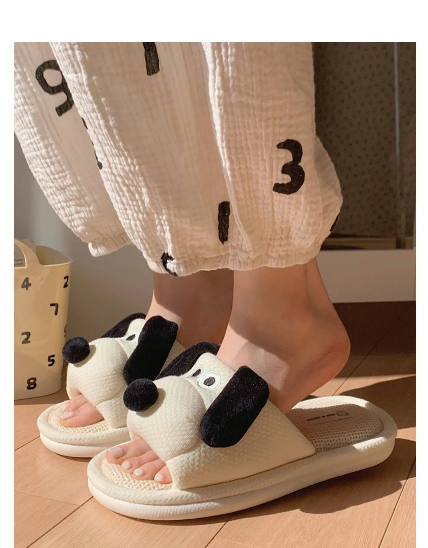 Cozy Gromit Lounge Slippers