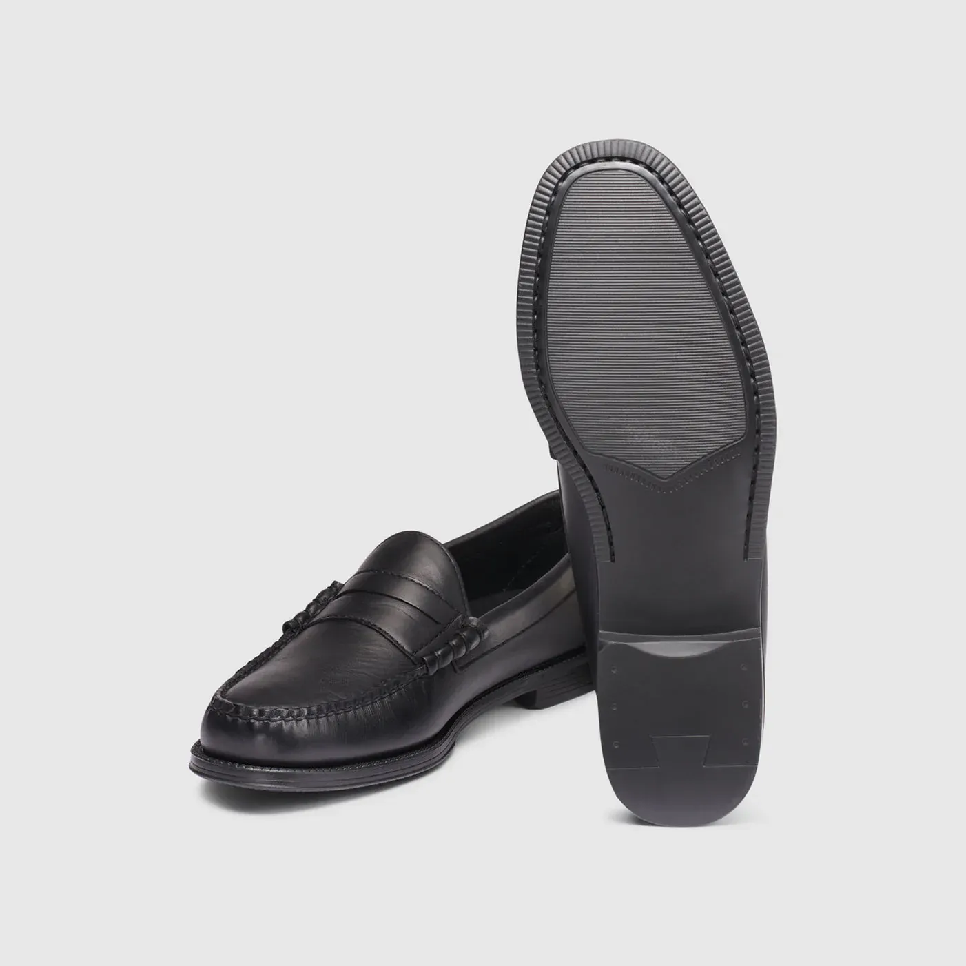 G.H. Bass Men's Larson Easy Weejun Loafer in Black