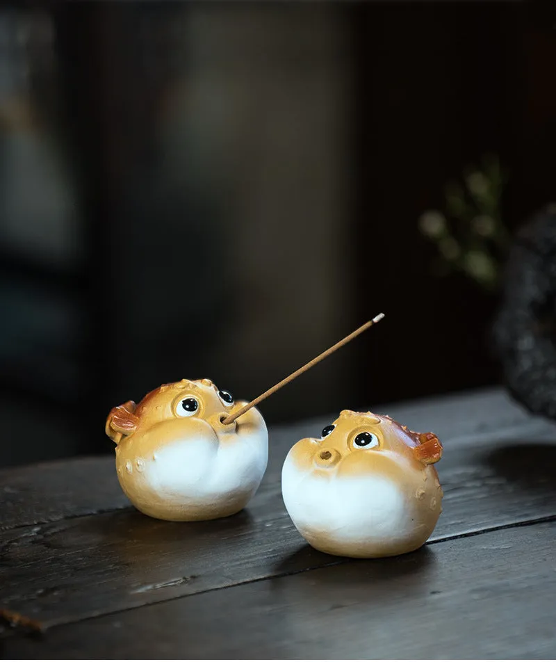 Gohobi Handmade Ceramic YiXing Clay Puffer Fish Ornament Tea pet incense holder