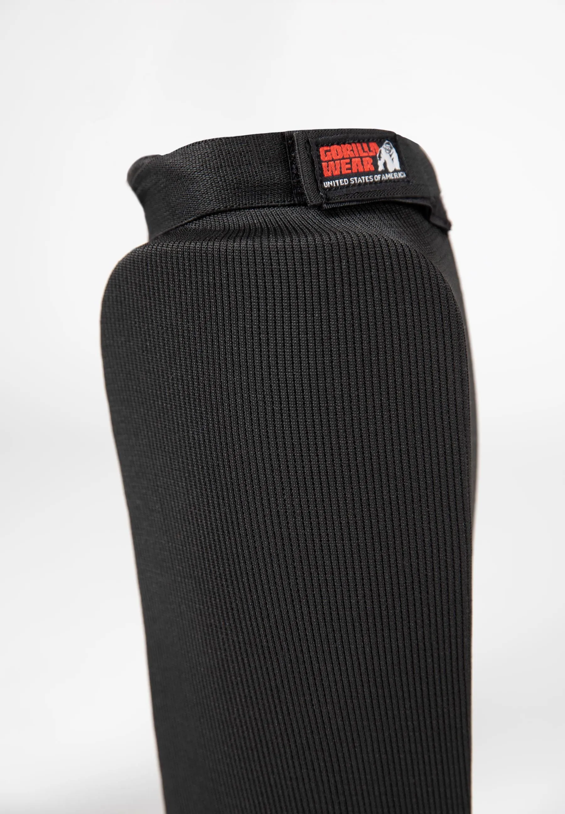 Jefferson Shin Guards - Black