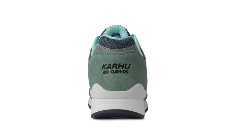 Karhu Synchron Classic Iceberg Green / Lily White