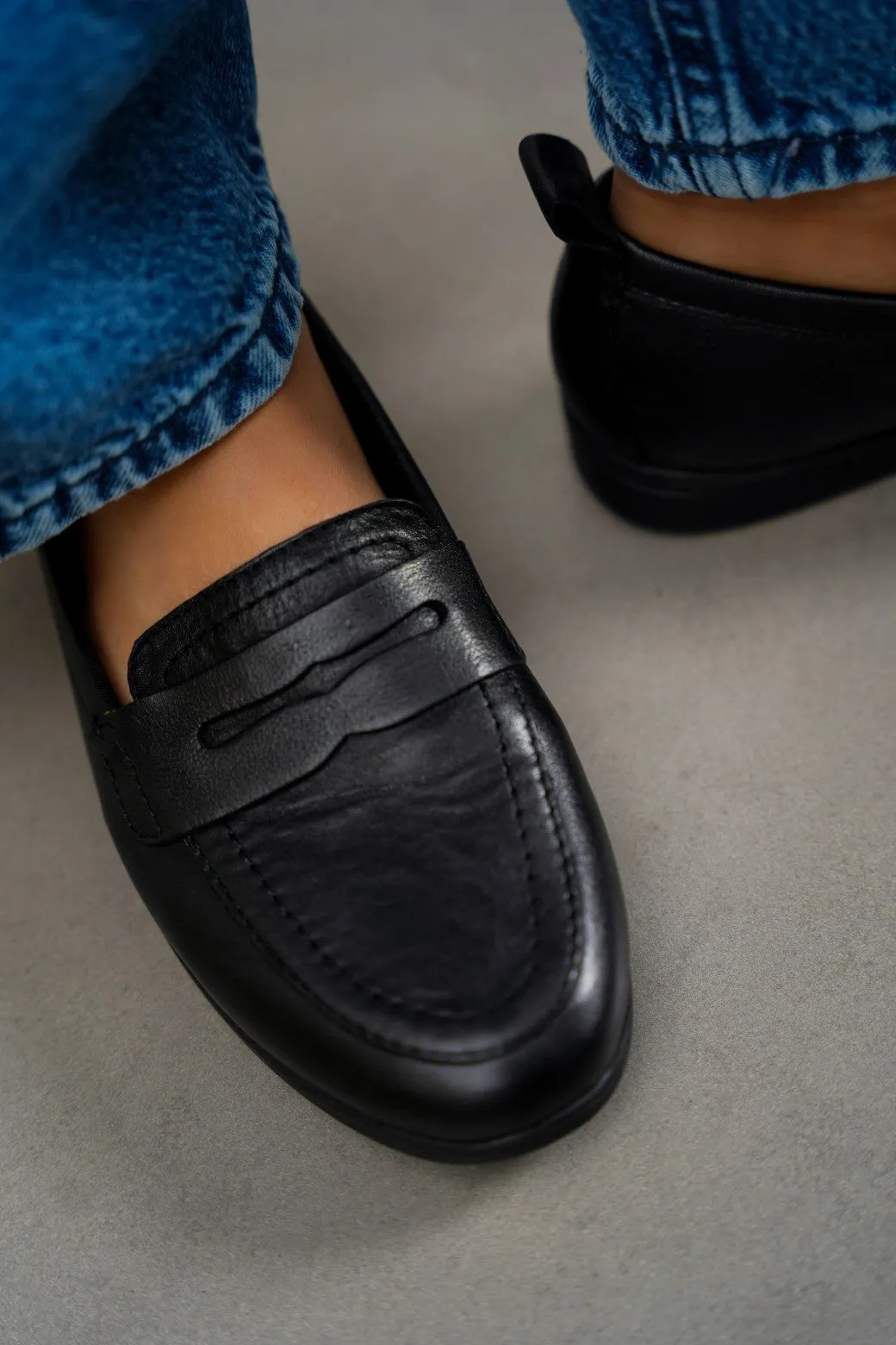 LEATHER MAMA LOAFERS