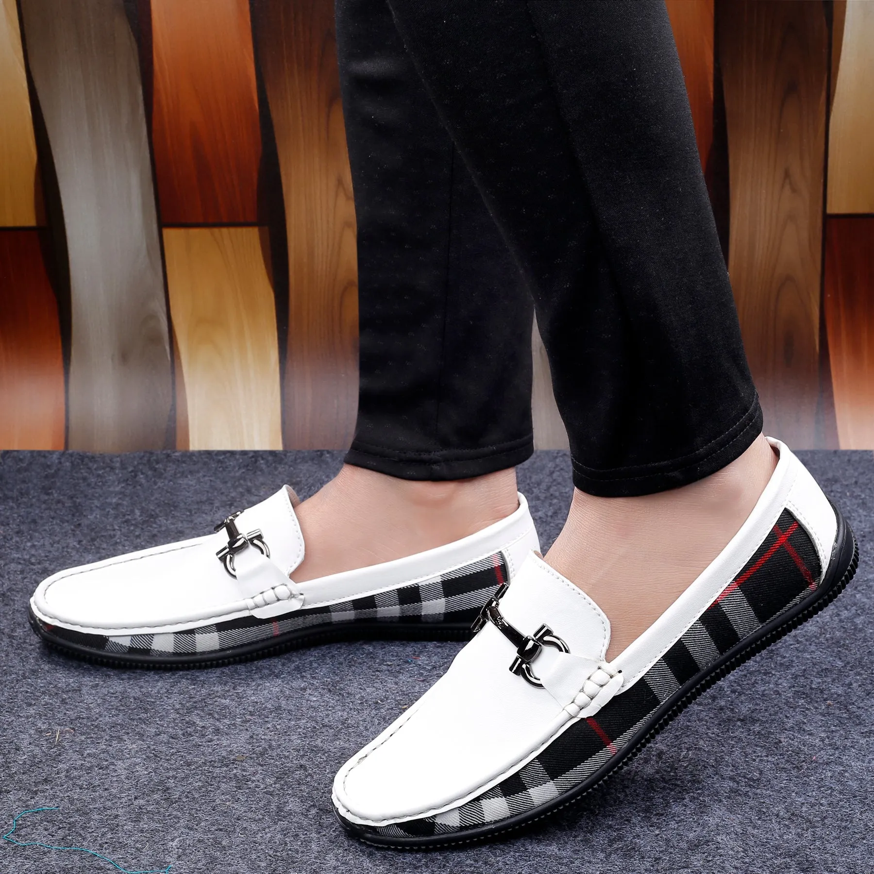 Men's Vegan Leather Fashionable Buckle Loafers for All Seasons