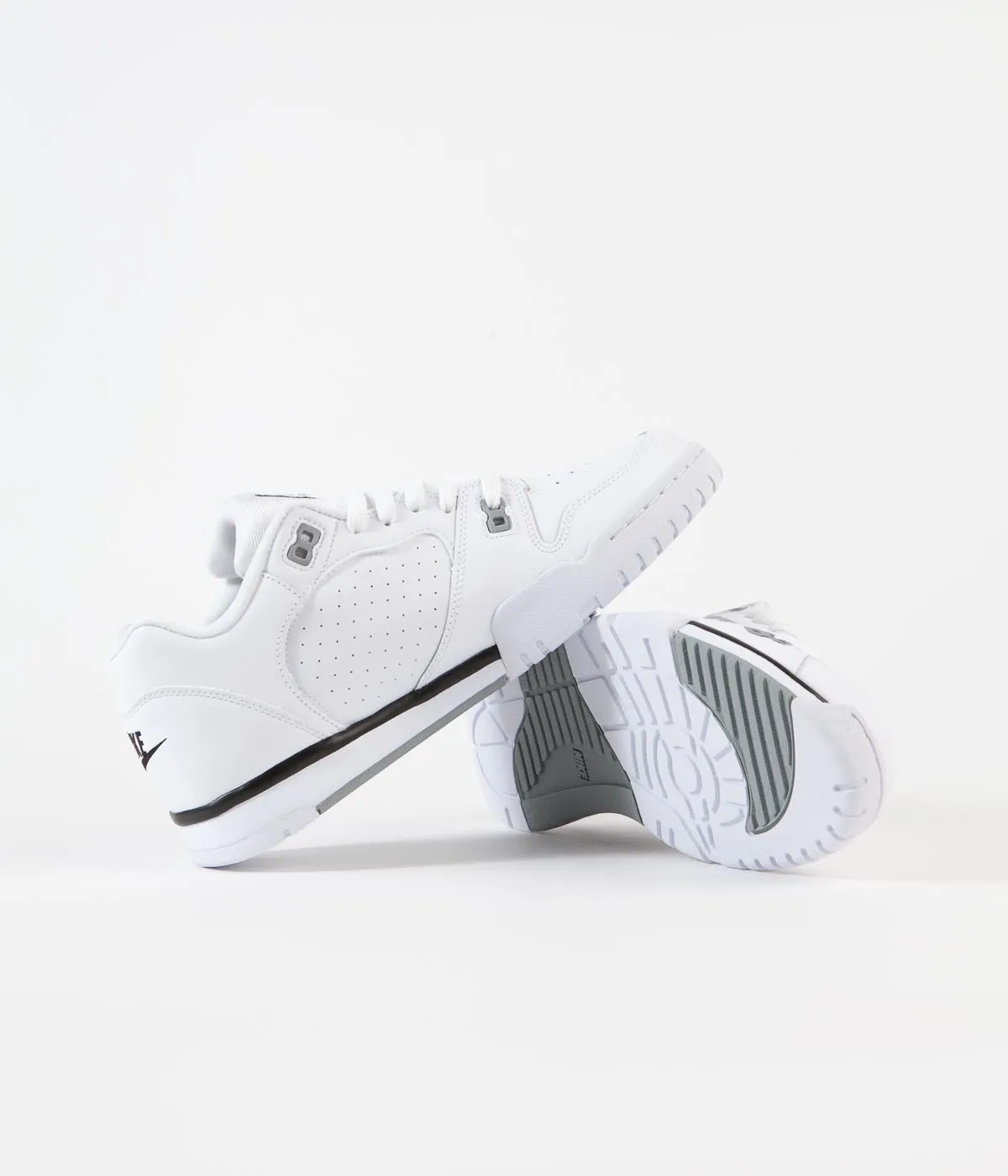 Nike Cross Trainer Low Shoes - White / Black - Particle Grey