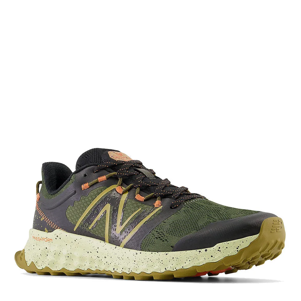 Scarpe Uomo NEW BALANCE Sneakers Running Fresh Foam Garoe colore Kombu High Desert e Cayenne