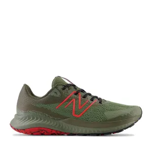 Scarpe Uomo NEW BALANCE Sneakers Trail DynaSoft Nitrel V5 colore Dark Olivine e Dark Camo