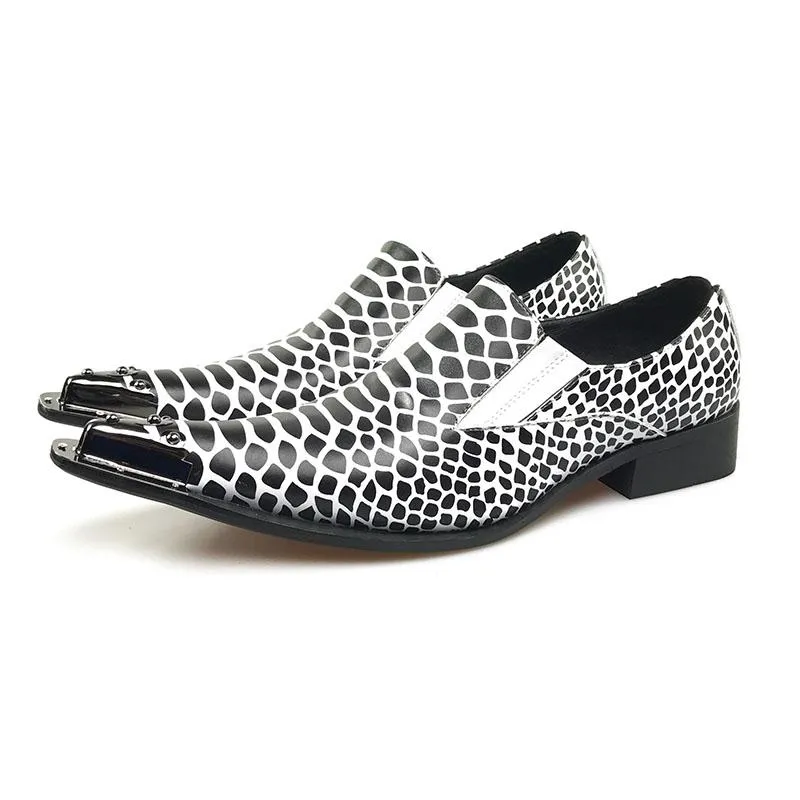 Snake Pattern Pointed Toe Men Loafer Shoe with Toe Metal Detail