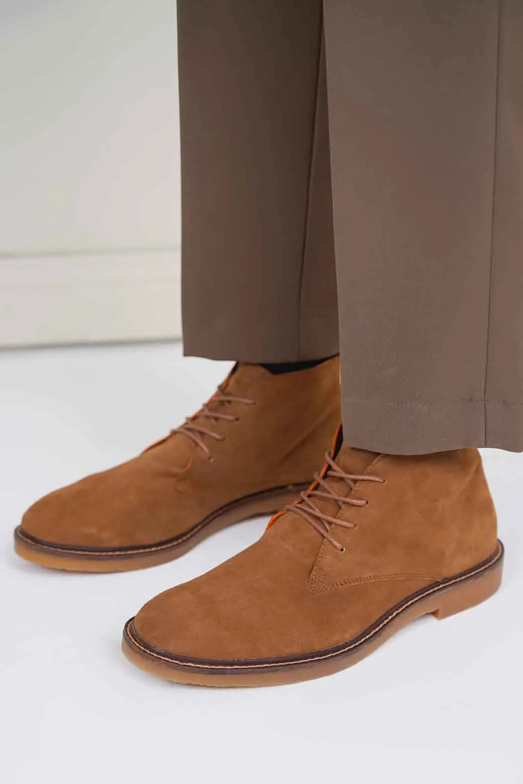 SUEDE CHUKKA BOOTS