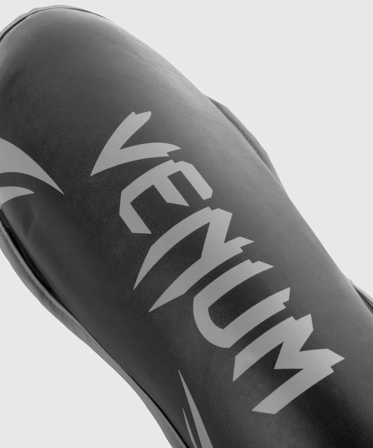 Venum Challenger Shin guards - Black/Grey